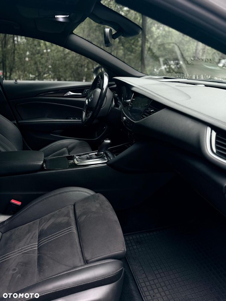 Opel Insignia - 8