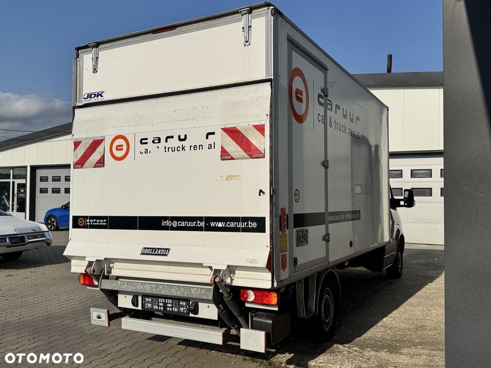 Mercedes-Benz Sprinter - 4