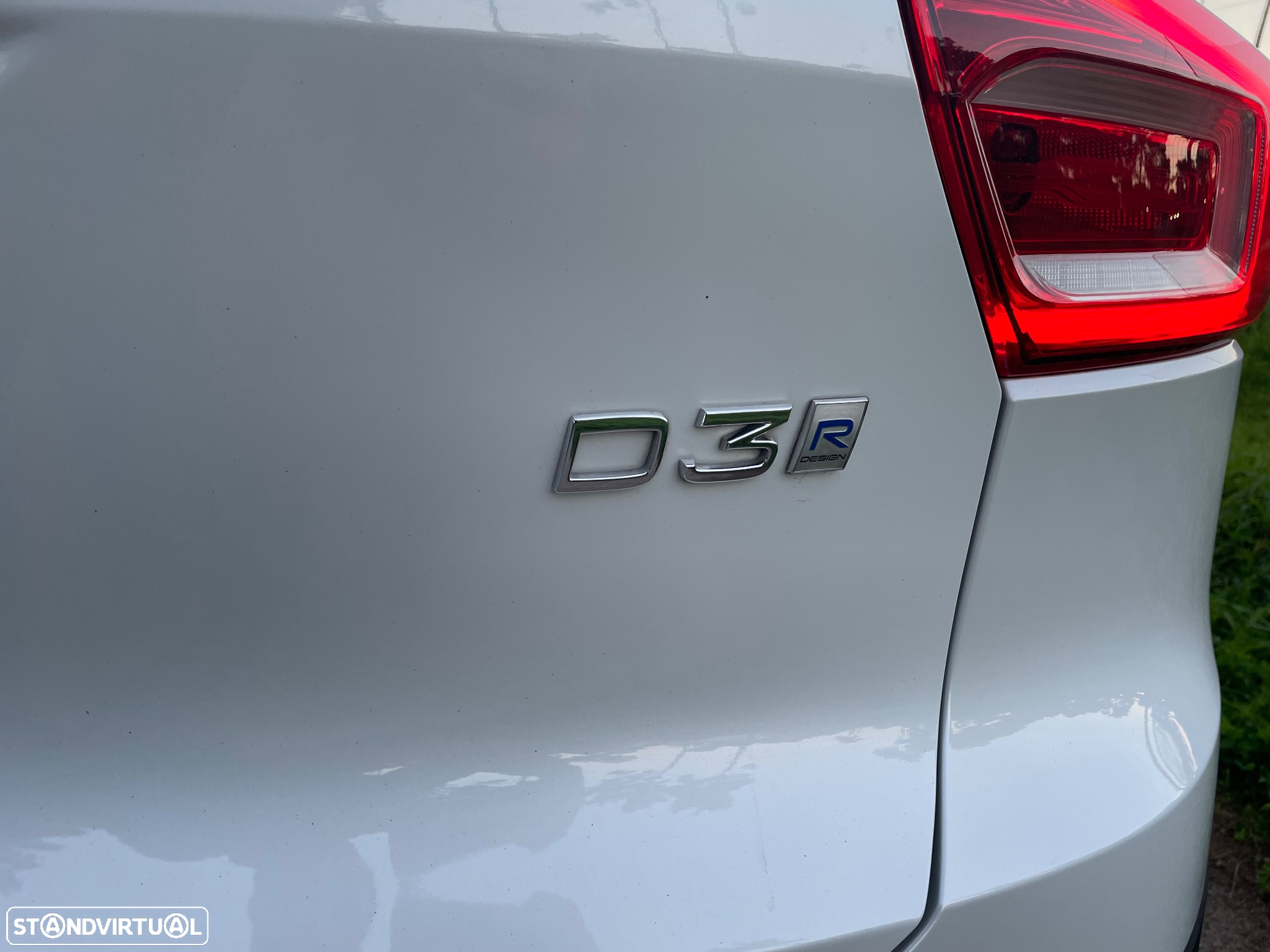 Volvo XC 40 2.0 D3 R-Design - 12