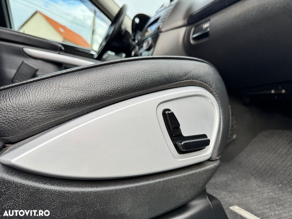 Mercedes-Benz GL 350 BlueTEC 4Matic 7G-TRONIC - 15