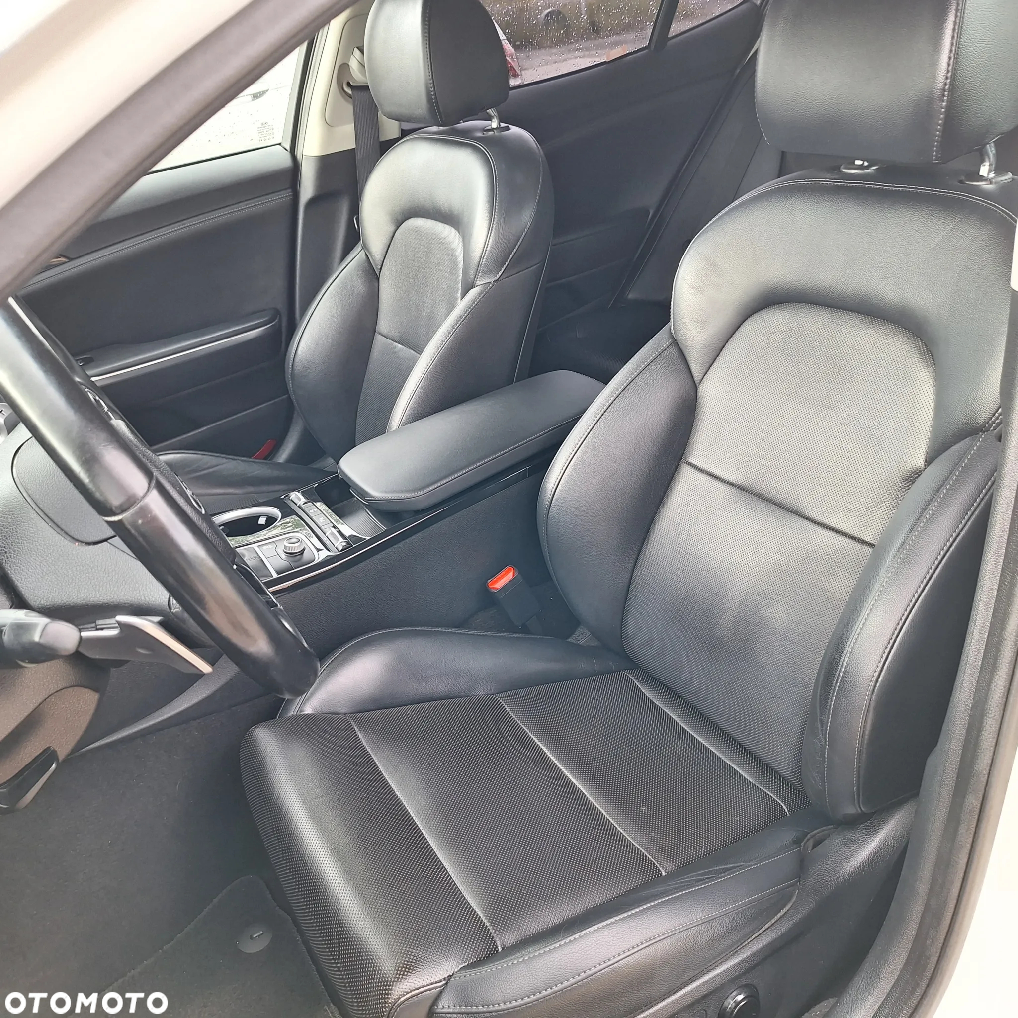 Kia Stinger 2.0 T-GDI L - 10