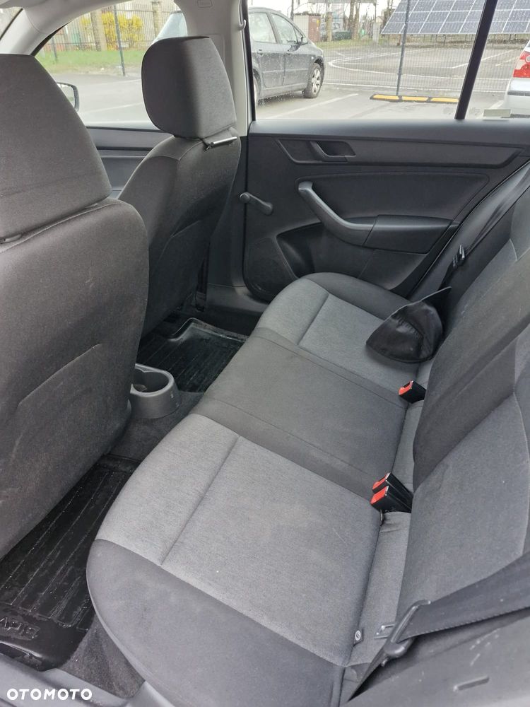 Skoda RAPID 1.6 TDI DPF Active Max - 22