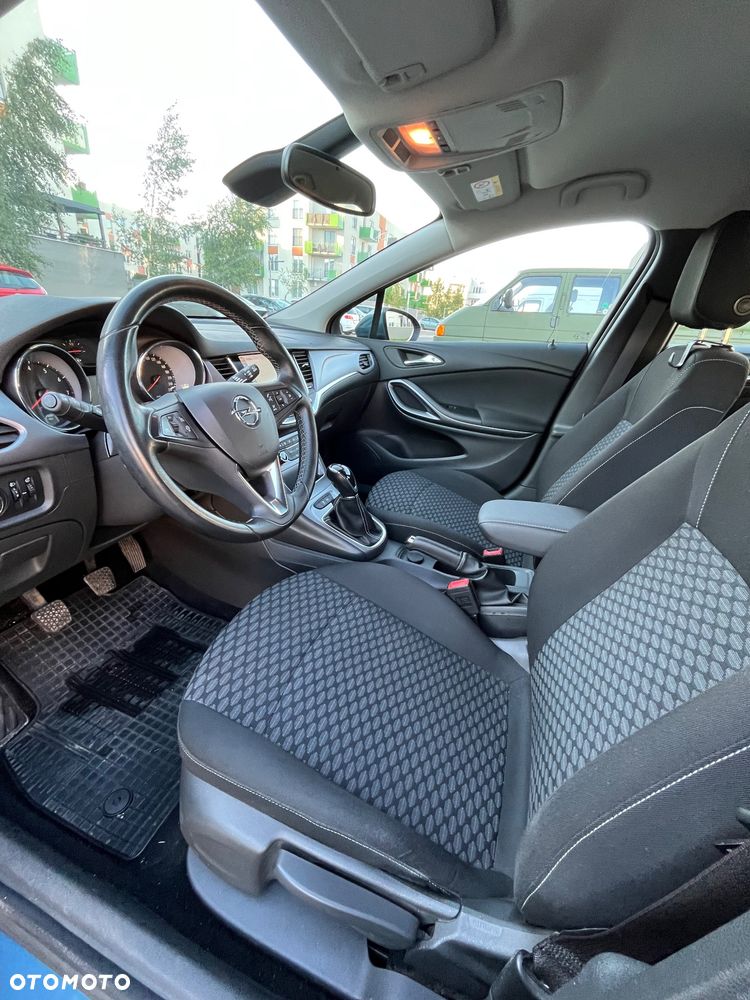 Opel Astra 1.4 T Dynamic - 25