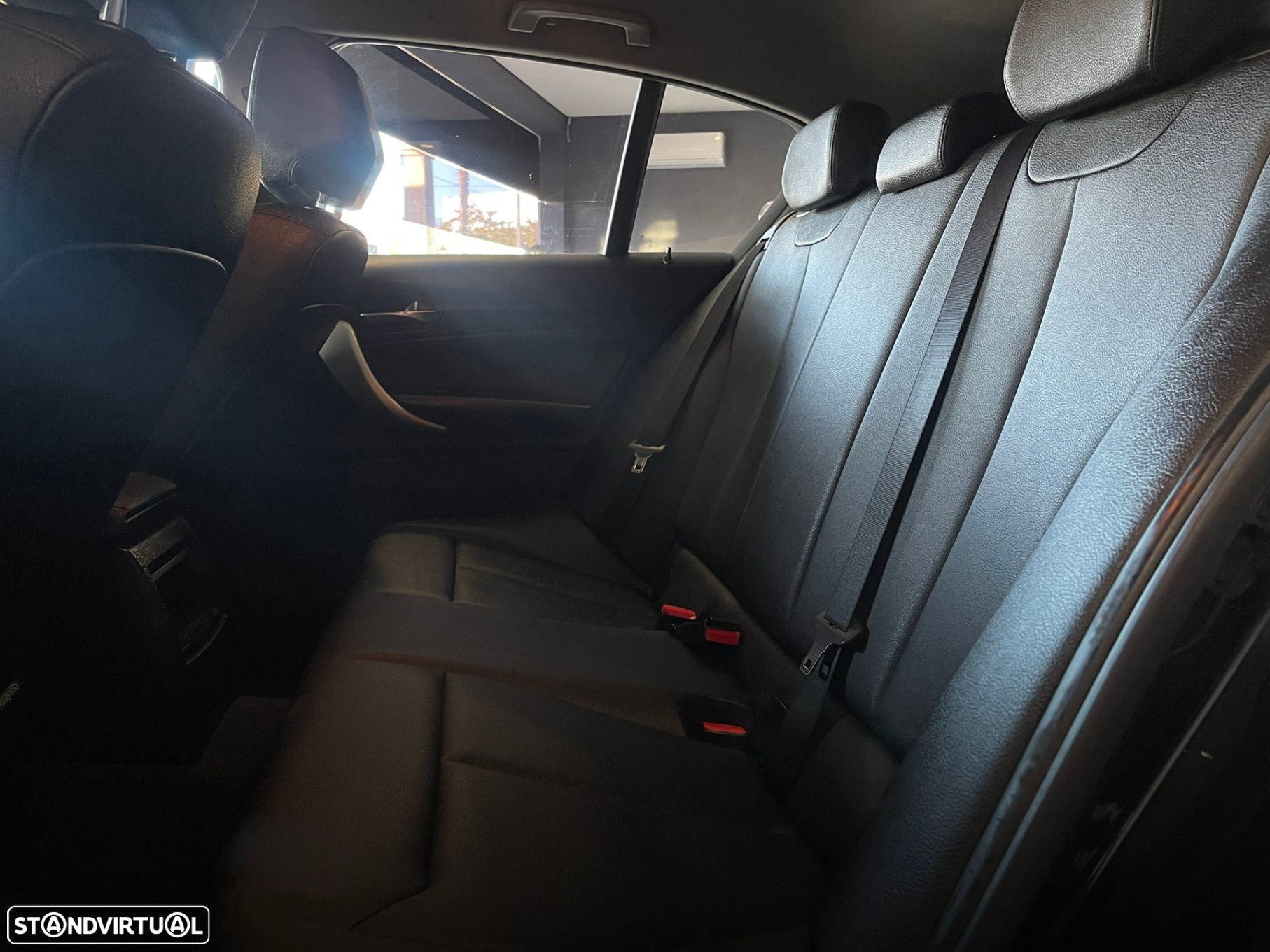BMW 116 d EfficientDynamics - 16