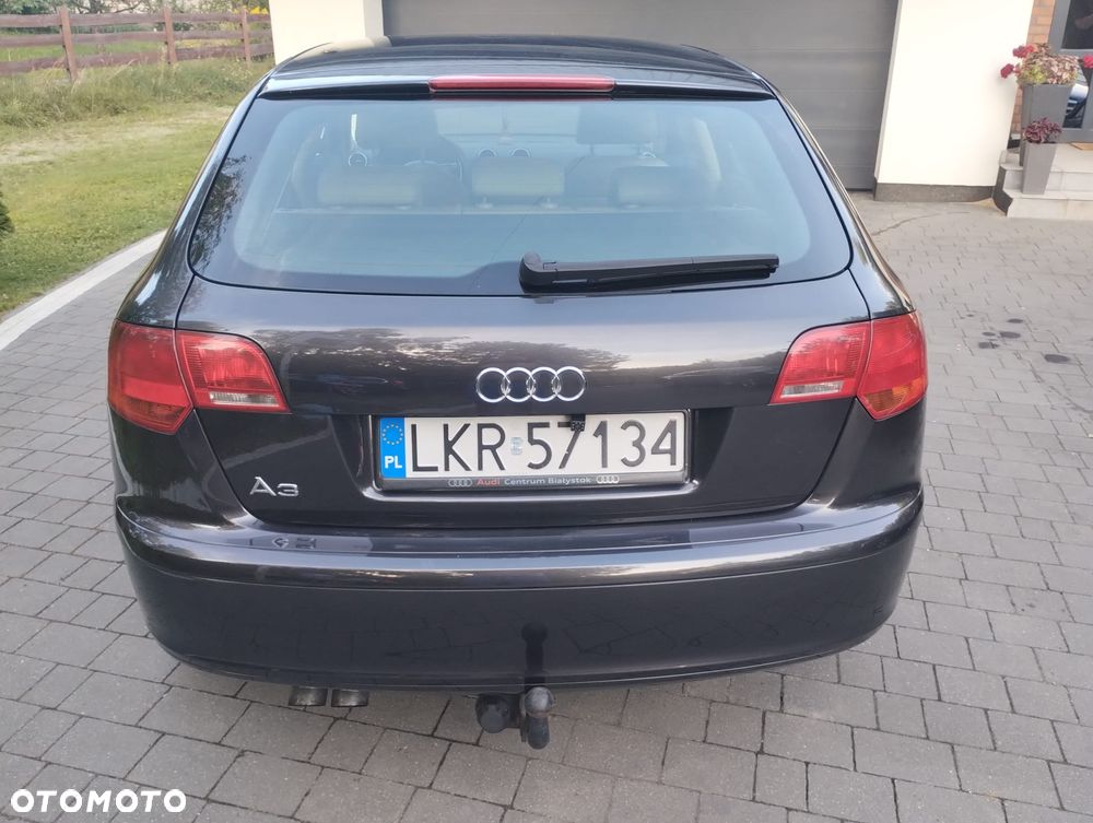 Audi A3 Sportback - 2