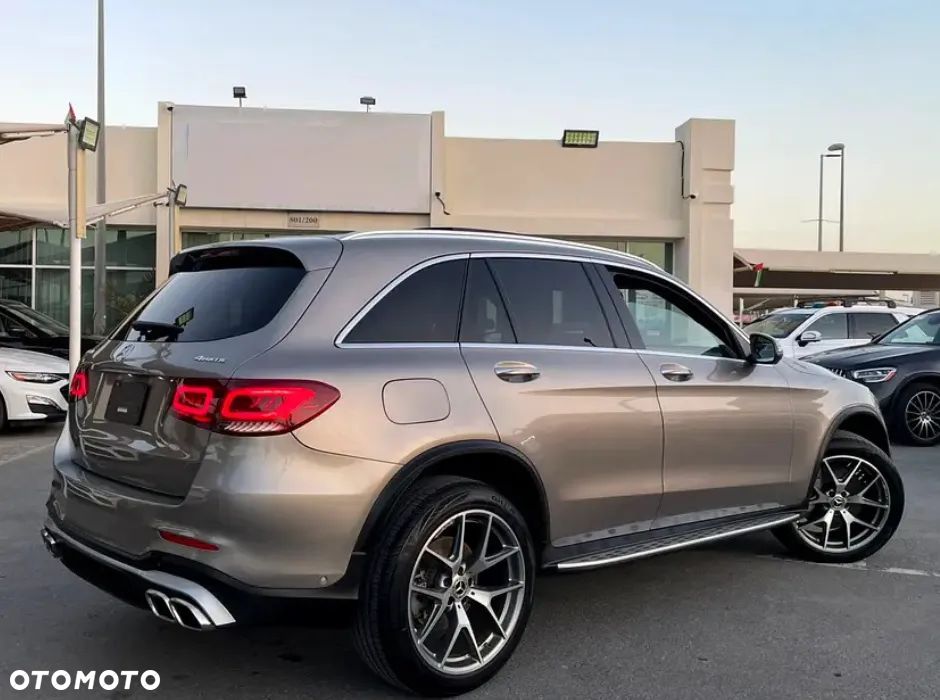 Mercedes-Benz GLC 300 4Matic 9G-TRONIC Exclusive - 2