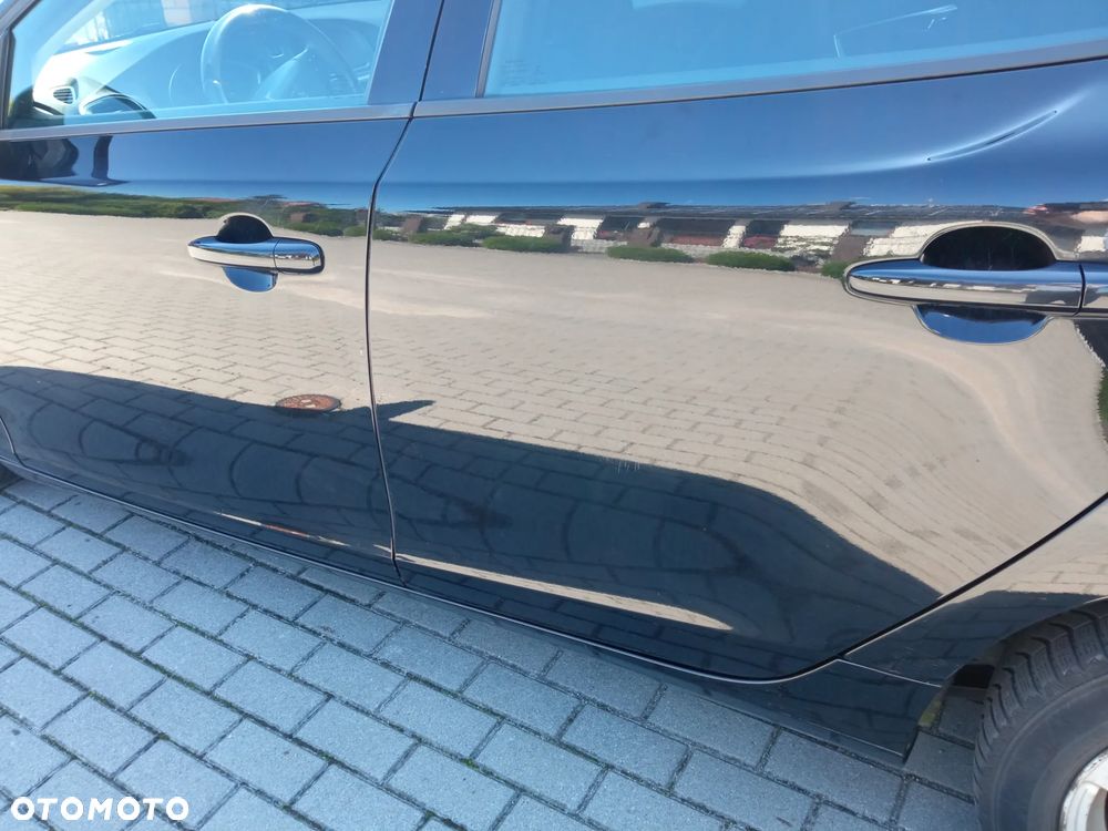 Volvo V40 D2 Kinetic - 17