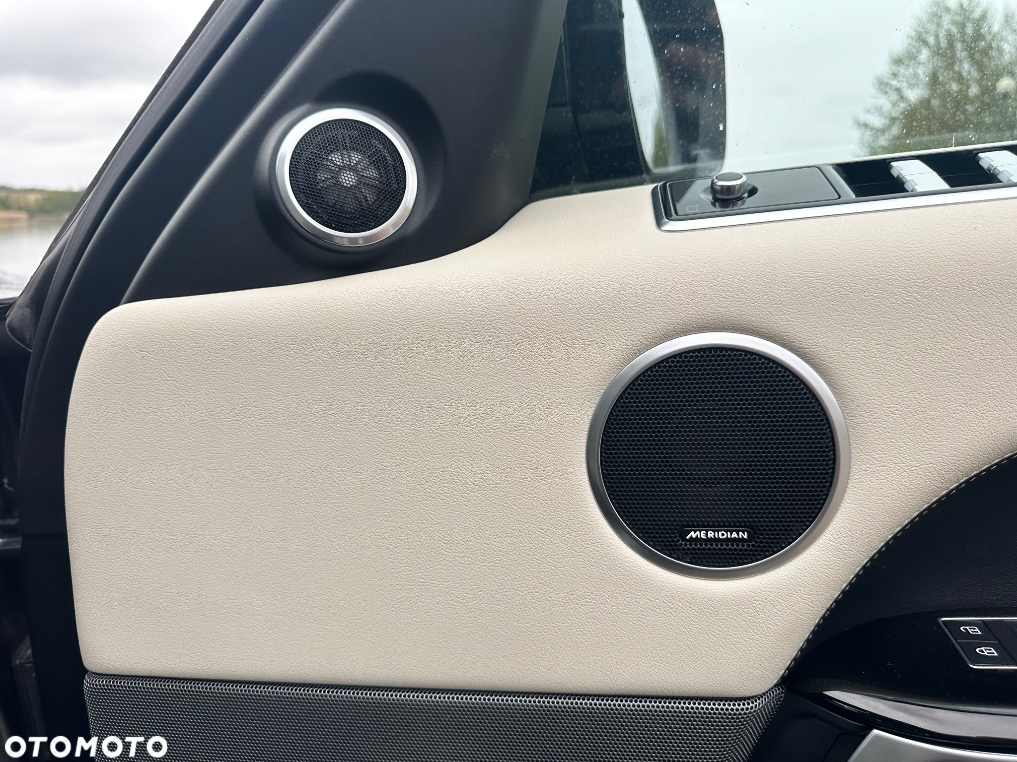 Land Rover Range Rover Sport D300 HSE - 10