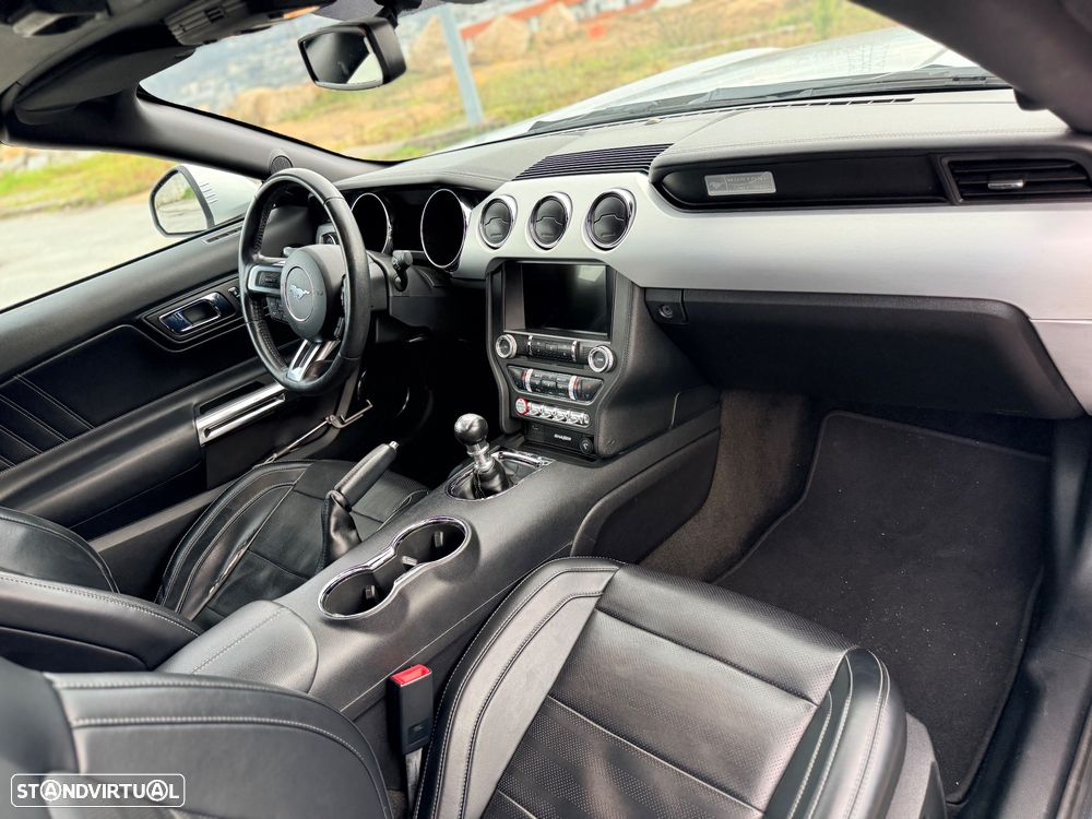 Ford Mustang Cabrio 2.3 Eco Boost - 8