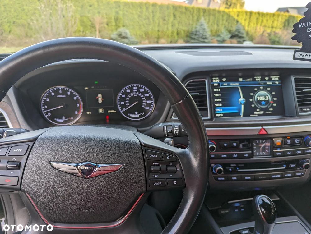 Genesis G80 - 10