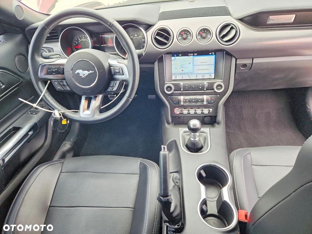 Ford Mustang - 9