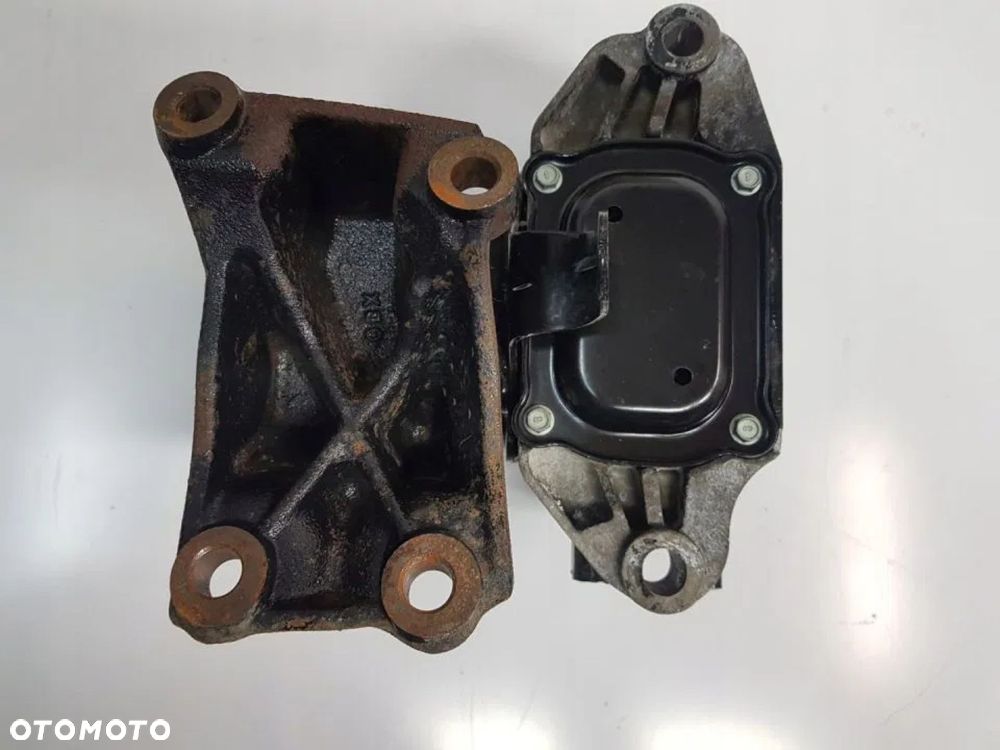 ŁAPA PODUSZKA SKRZYNI KIA OPTIMA IV 1.7CRDI 17r - 6