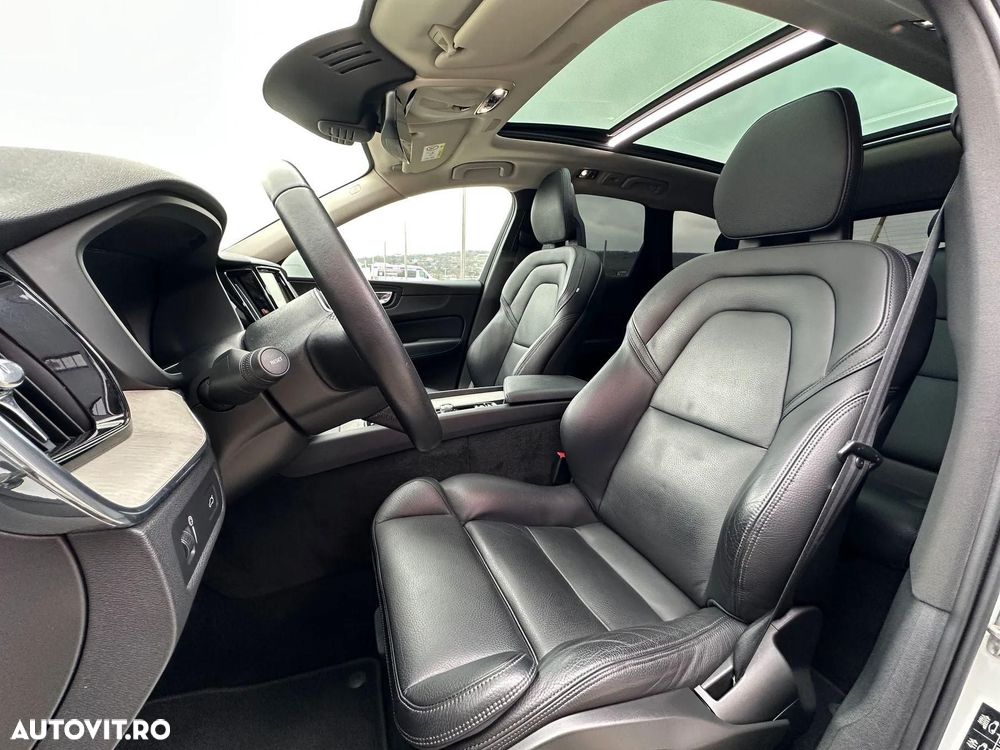 Volvo XC 60 D4 Momentum Pro - 13