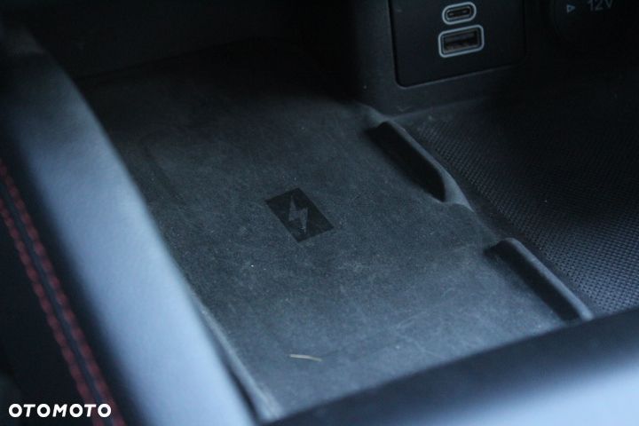 Ford Kuga 2.5P PHEV FWD ST-Line X - 25