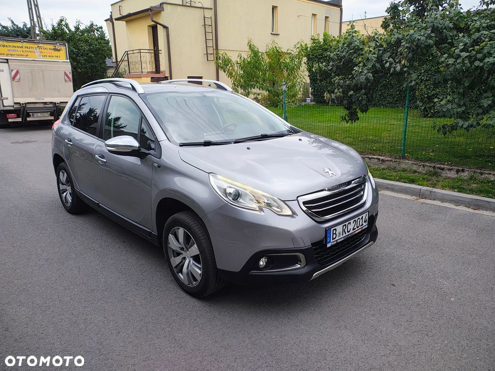 Peugeot 2008 1.2 Pure Tech Style - 3