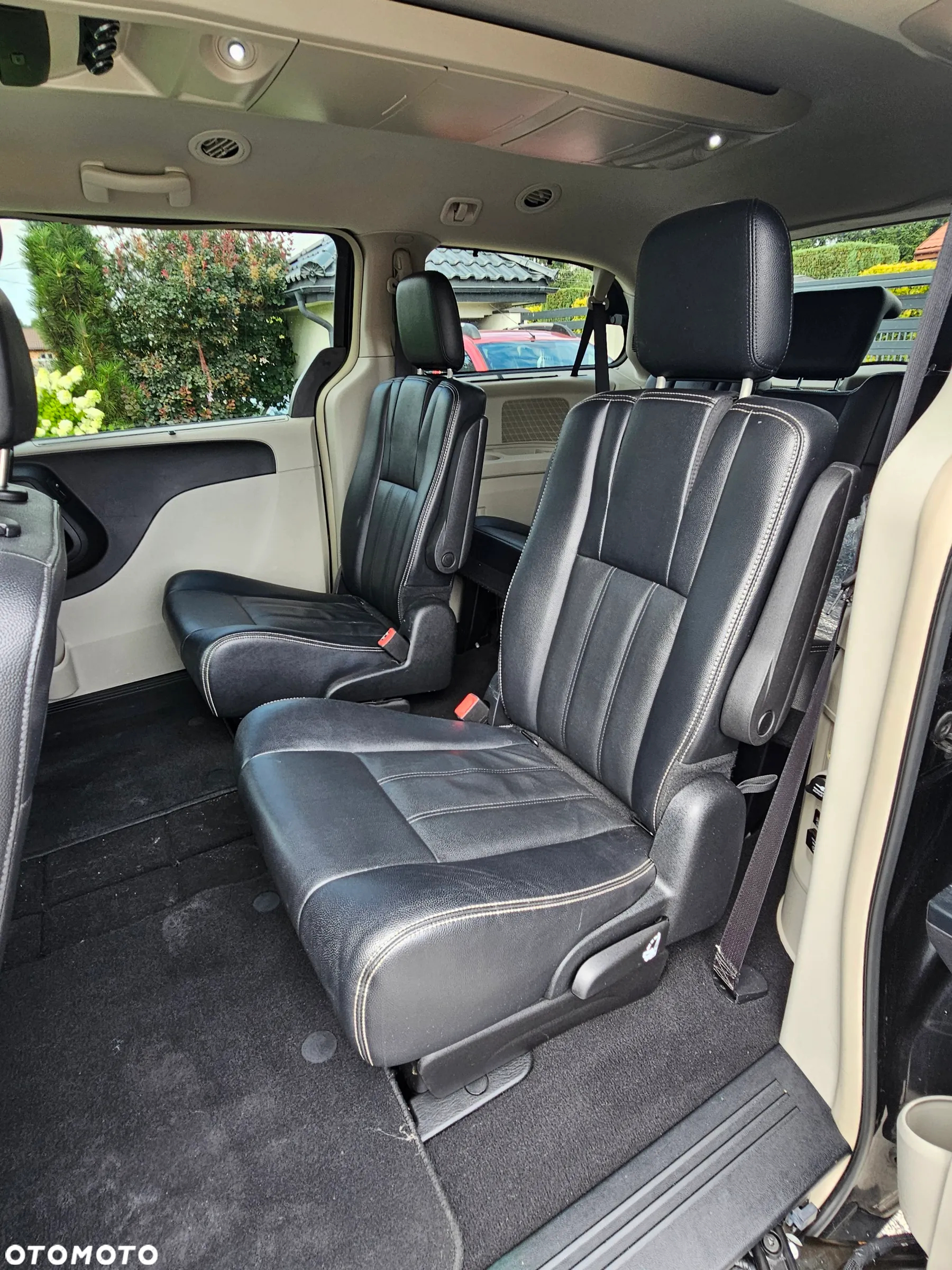 Chrysler Town & Country 3.6 Touring - 9