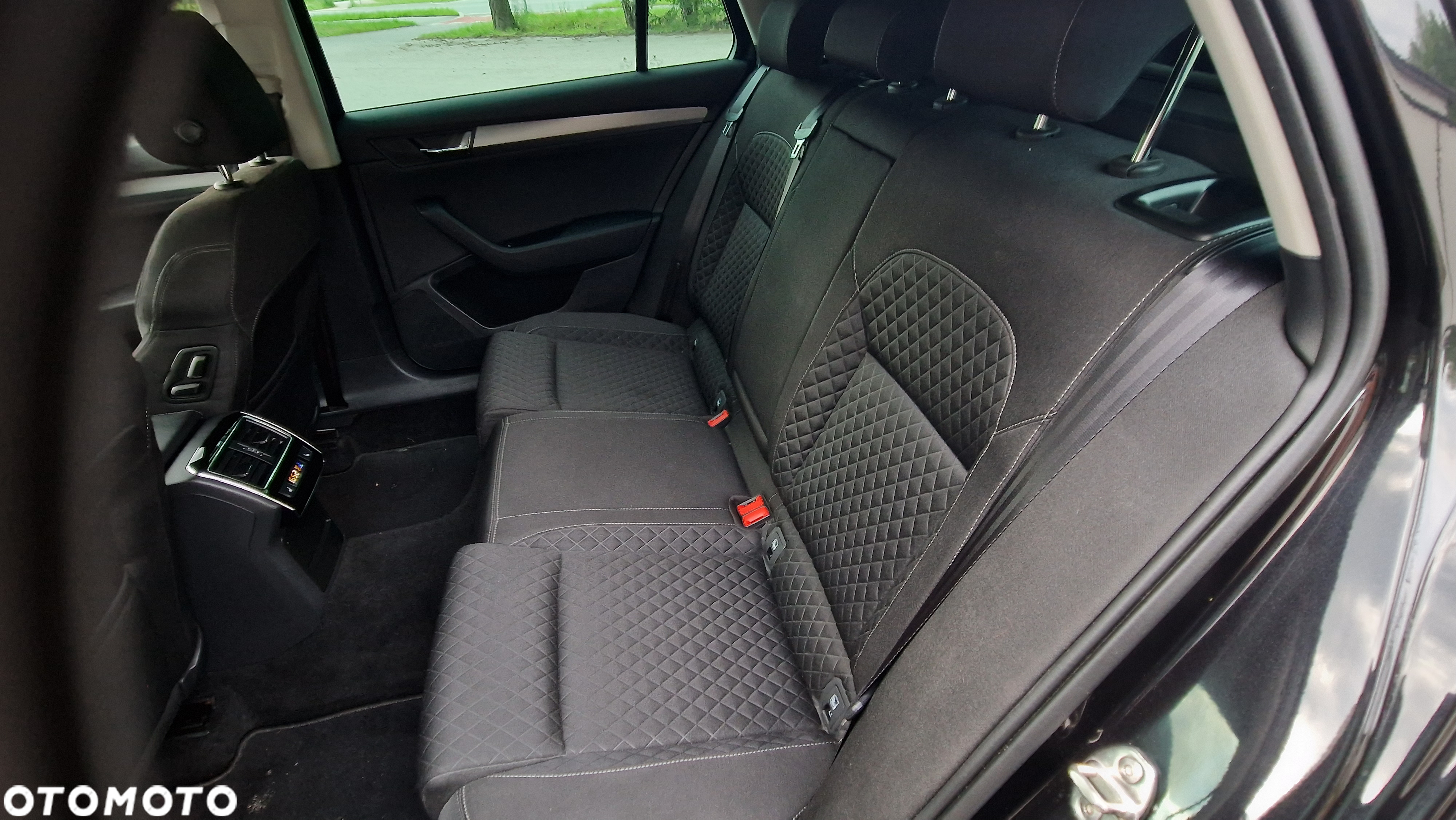 Skoda Superb 2.0 TDI 4x4 DSG Premium Edition - 21