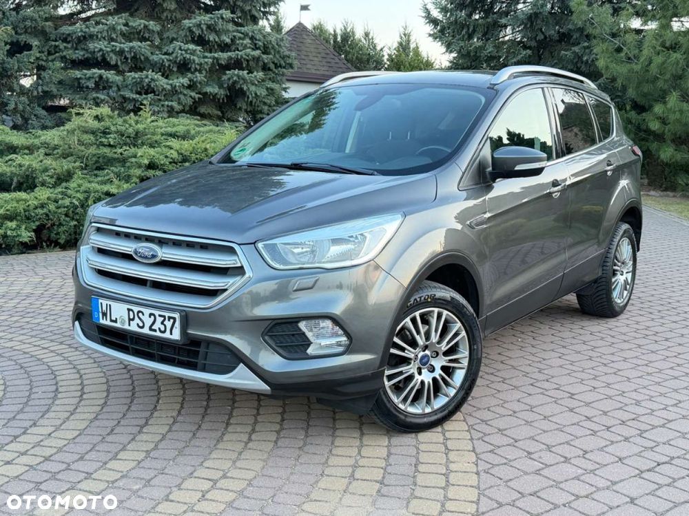 Ford Kuga - 1
