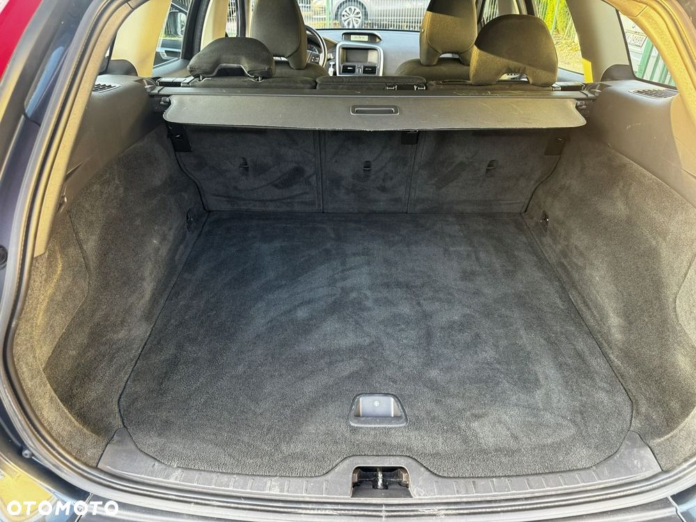Volvo XC 60 2.4D AWD - 19