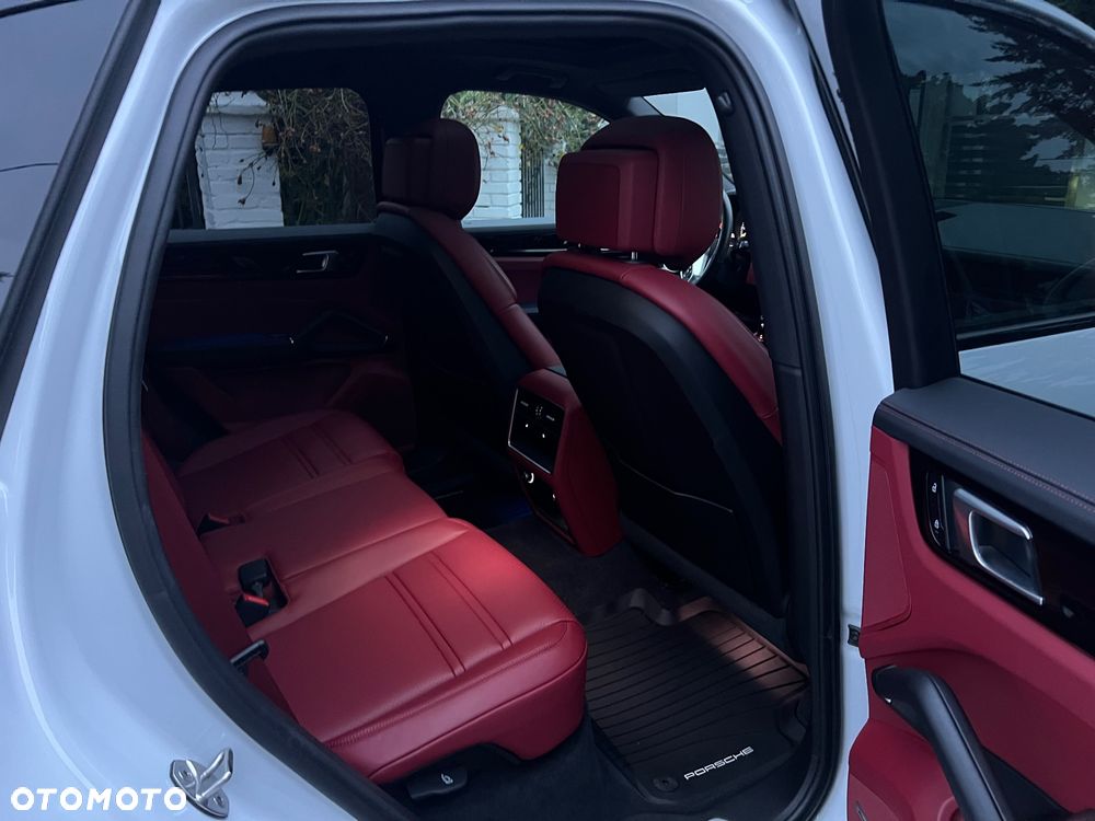 Porsche Cayenne Platinum Edition - 39