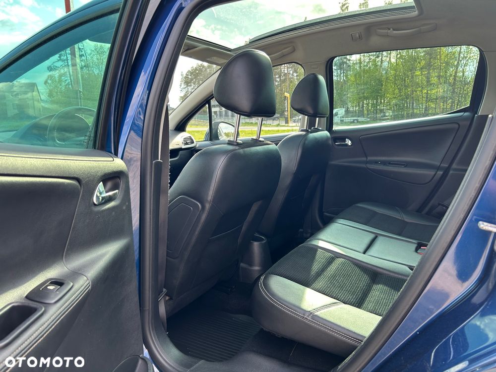 Peugeot 207 120 VTi Outdoor - 13