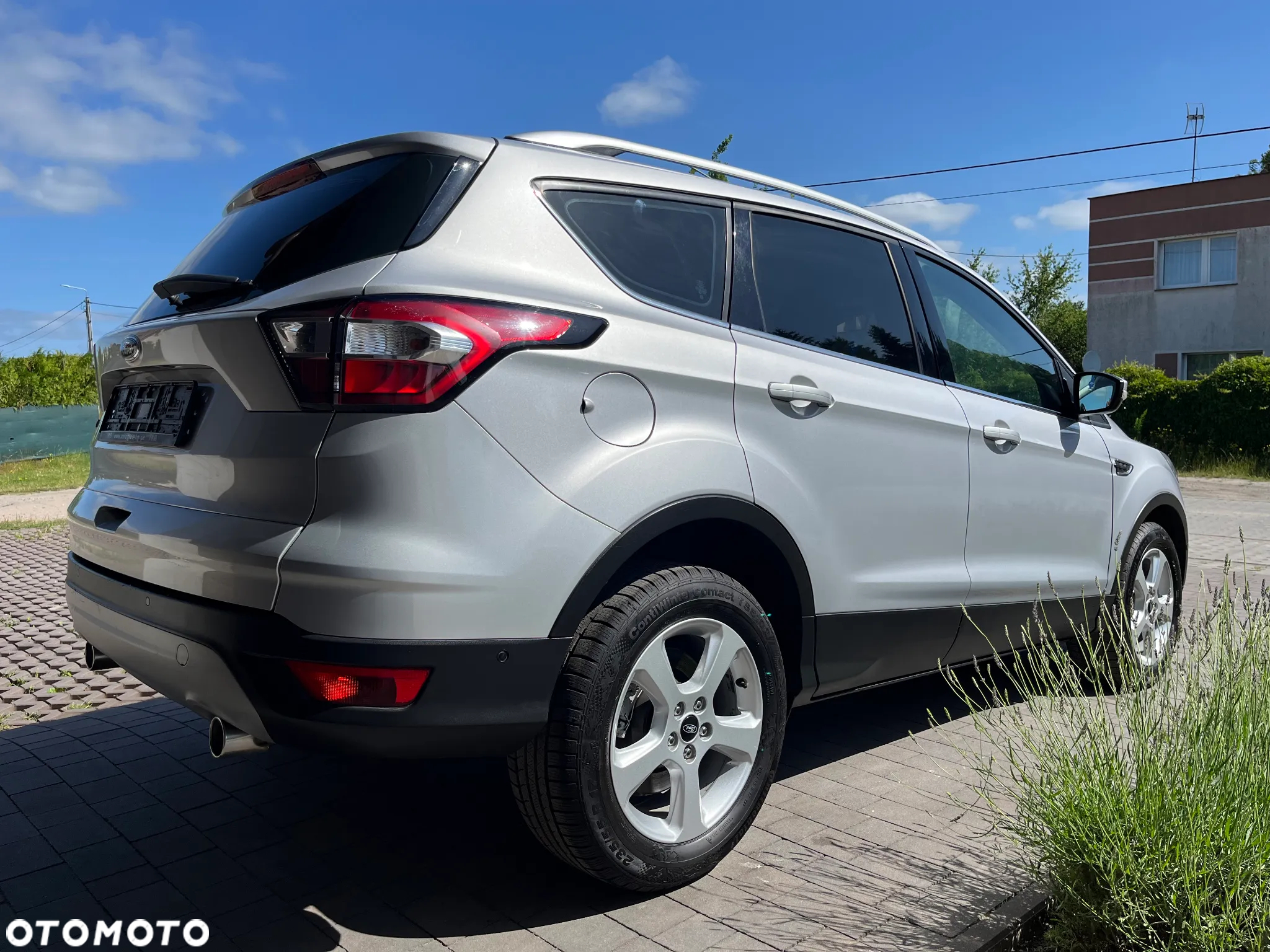 Ford Kuga 2.0 TDCi 2x4 Titanium - 10