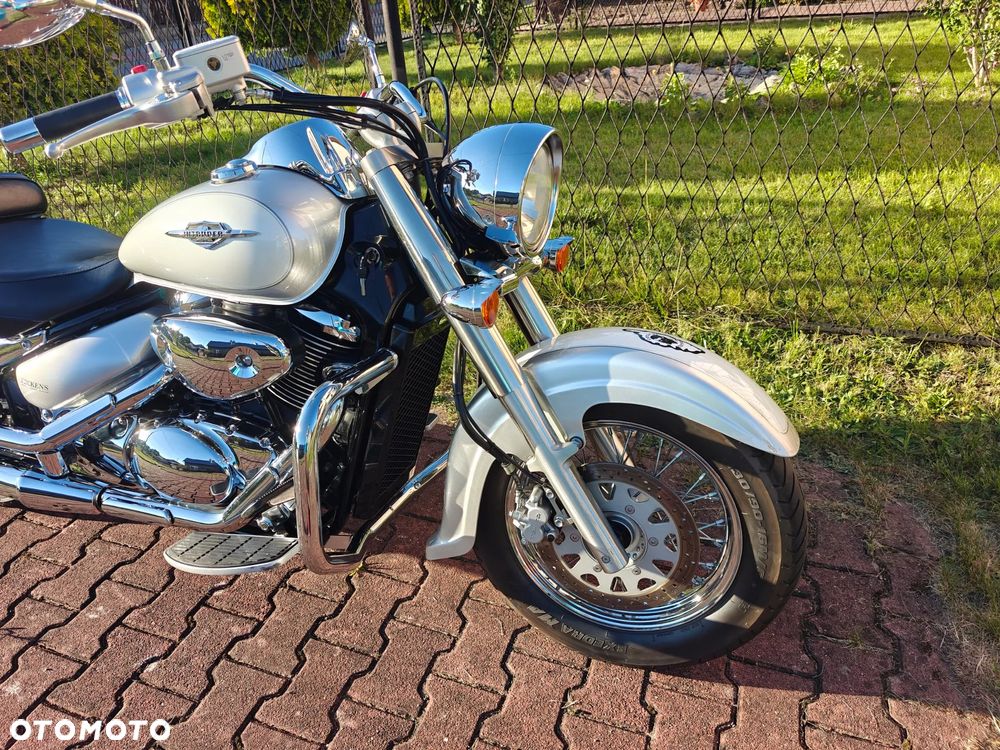 Suzuki Intruder - 4