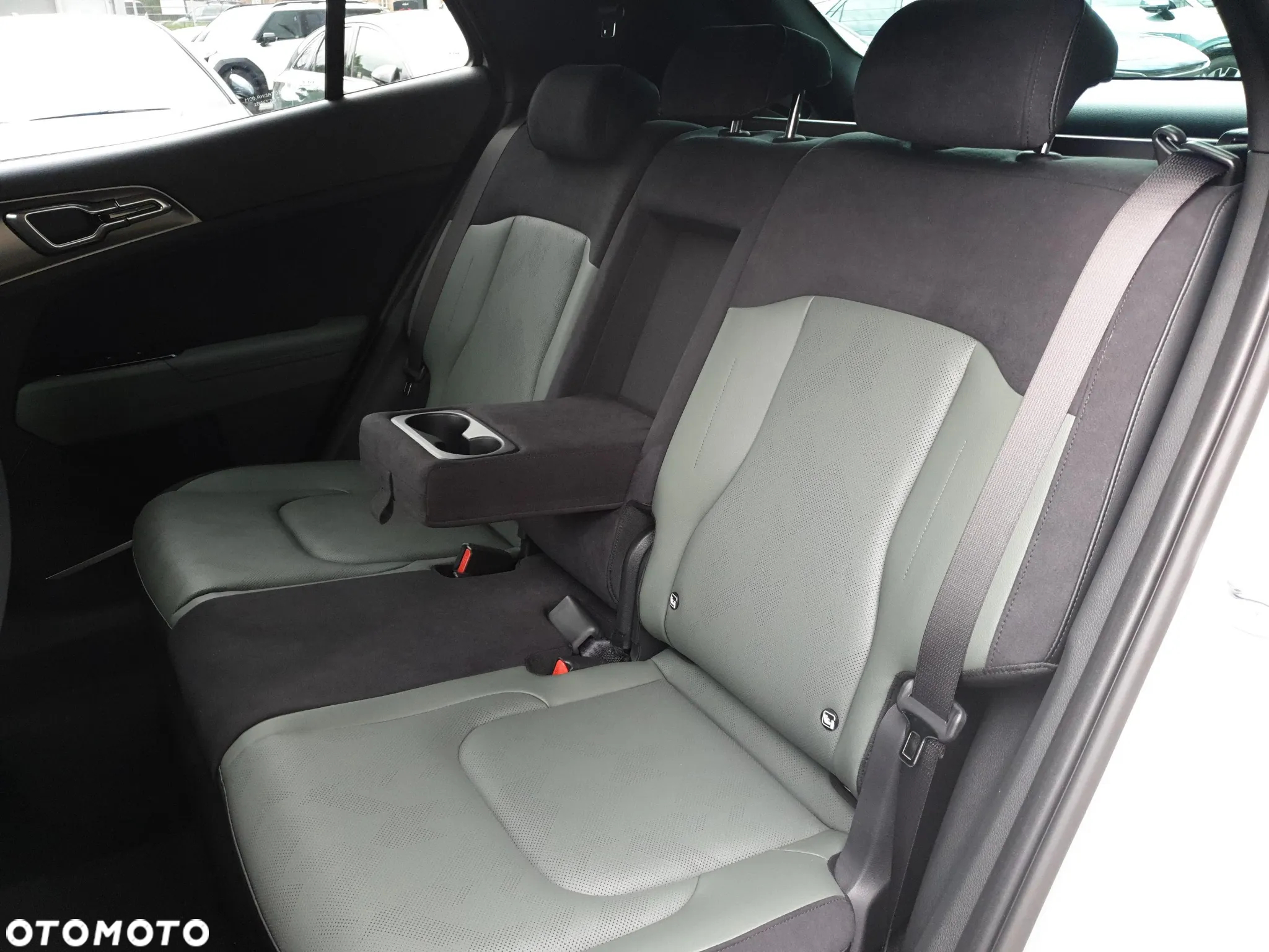 Kia Sportage 1.6 T-GDI Anniversary 2WD DCT - 16