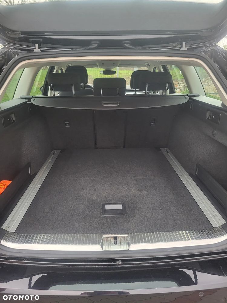 Volkswagen Passat 2.0 TDI EVO Elegance DSG - 9