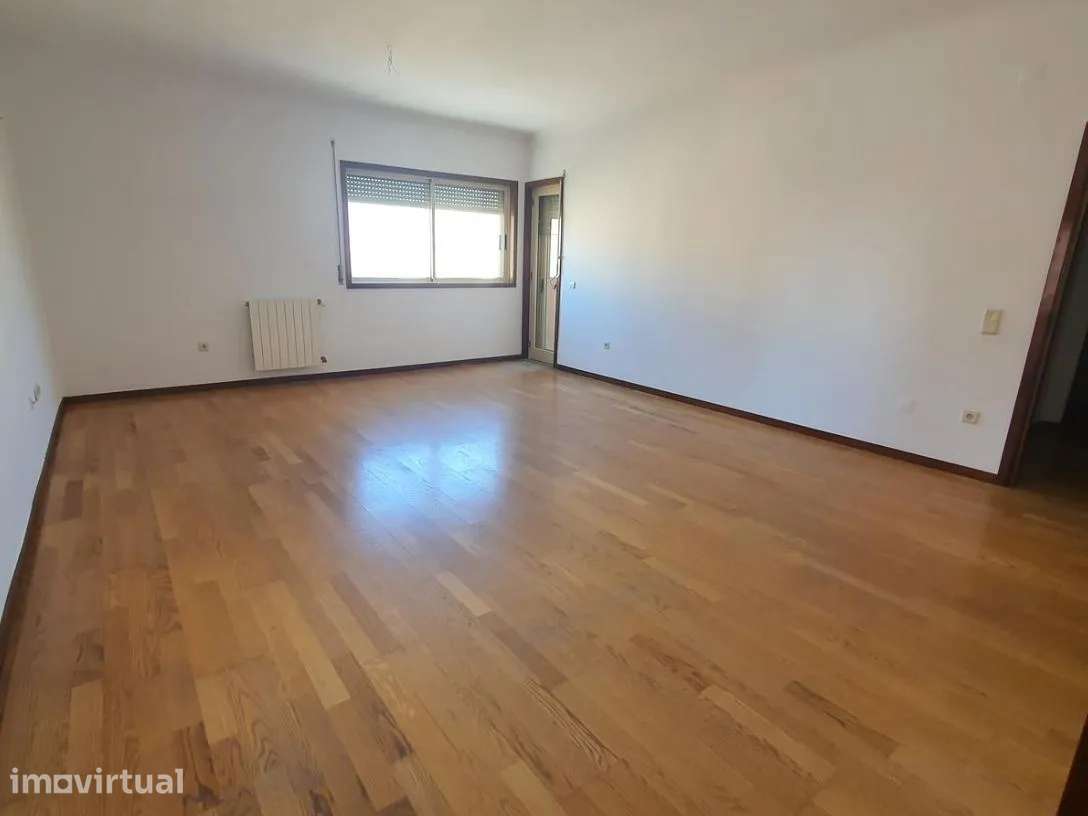Apartamento T3 em Vilar de Andorinho CO - Grande imagem: 3/9