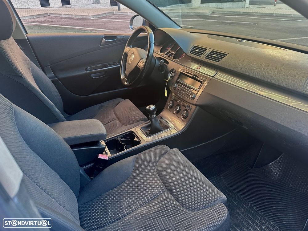 VW Passat Variant 1.9 TDI Trendline Pack BM - 21