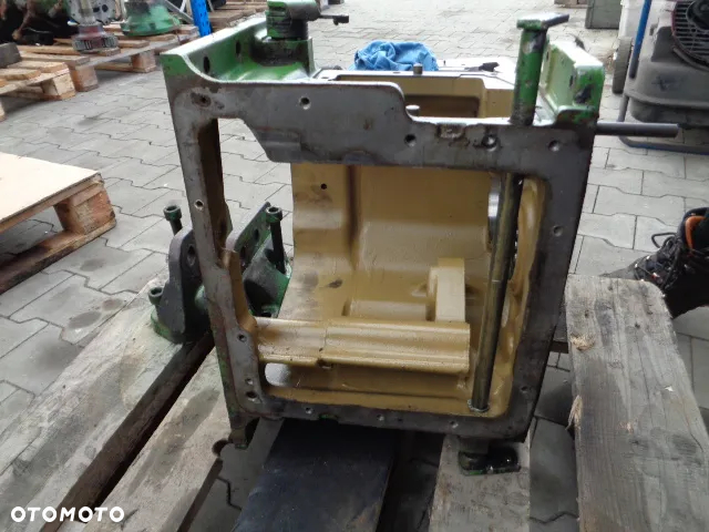 Obudowa skrzyni PowerQuad John Deere 6100 6200 6300 6400 - 10