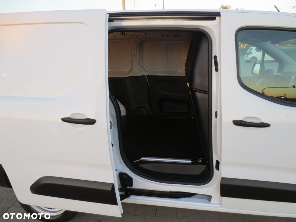 Opel COMBO SALON POLSKA ORYGINAŁ LAKIER i BARDZO NISKI PRZEBIEG  JAK NOWY - OKAZJA !!! - 27
