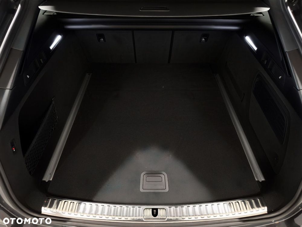 Audi A6 Allroad - 33