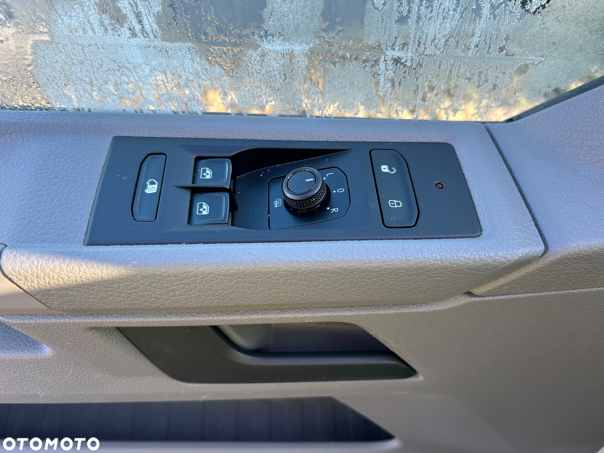 Volkswagen T6.1 TRANSPORTER - 13