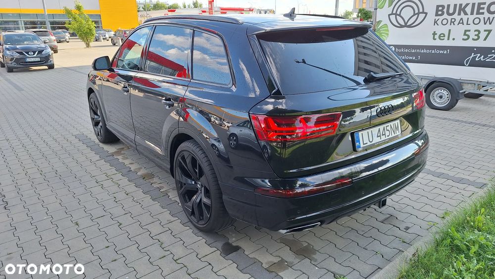 Audi Q7 - 8