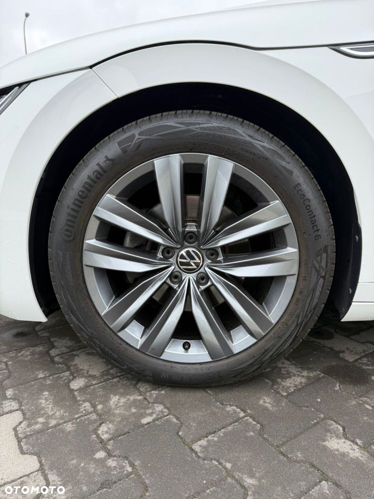 Volkswagen Arteon 2.0 TDI Essence DSG - 28