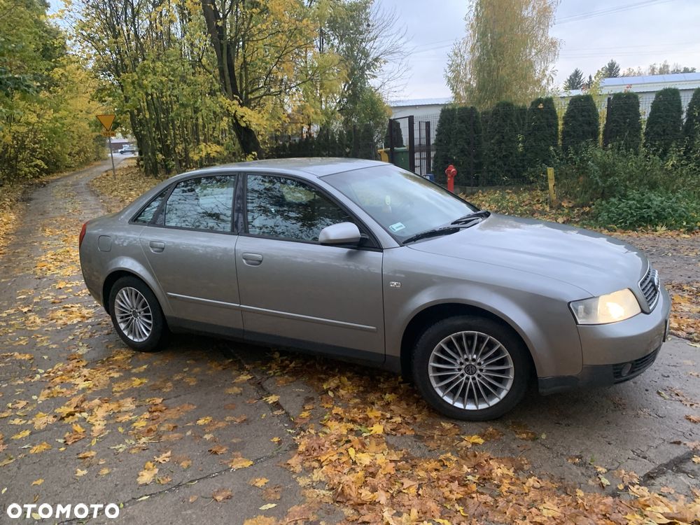 Audi A4 Limousine - 3
