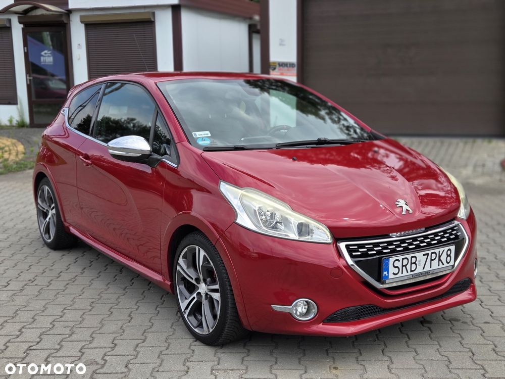Peugeot 208 1.6 THP GTi - 1