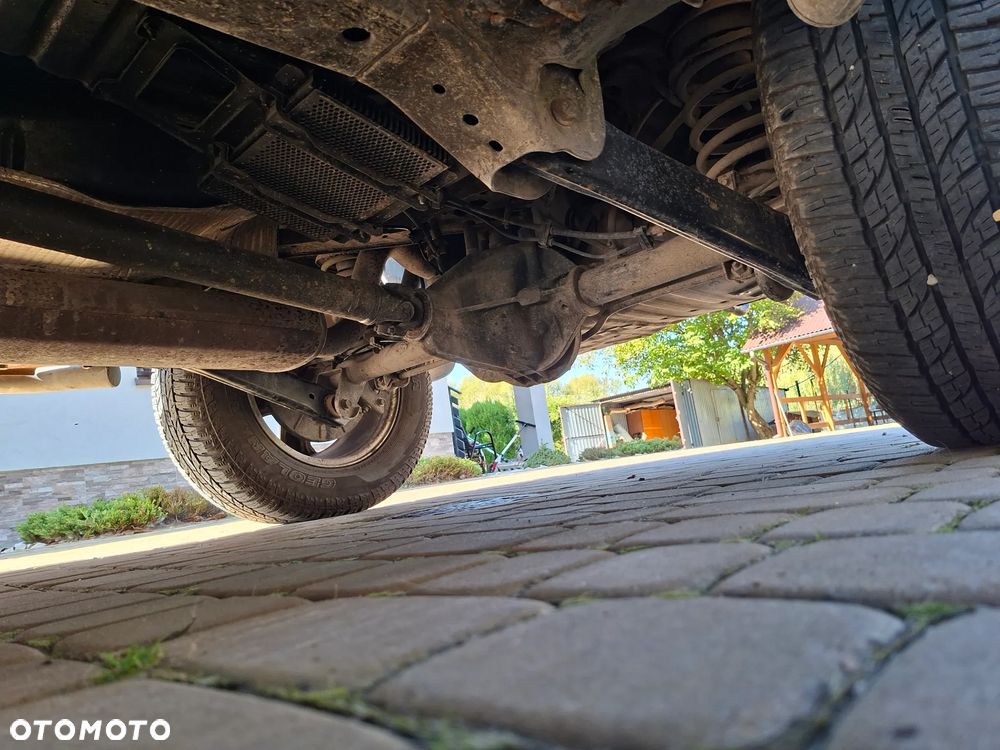 Jeep Grand Cherokee - 38