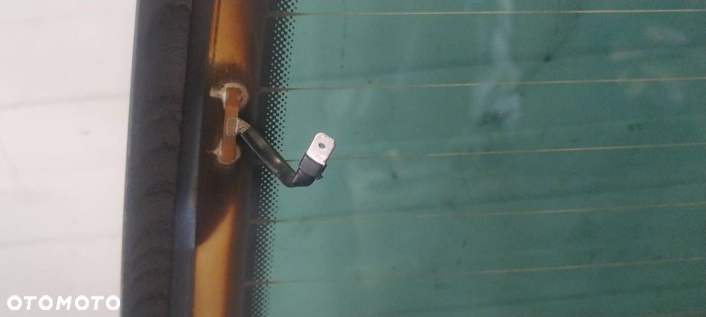 SZYBA TYŁ KLAPY BAGAŻNIKA VOLKSWAGEN TOURAN I - 4