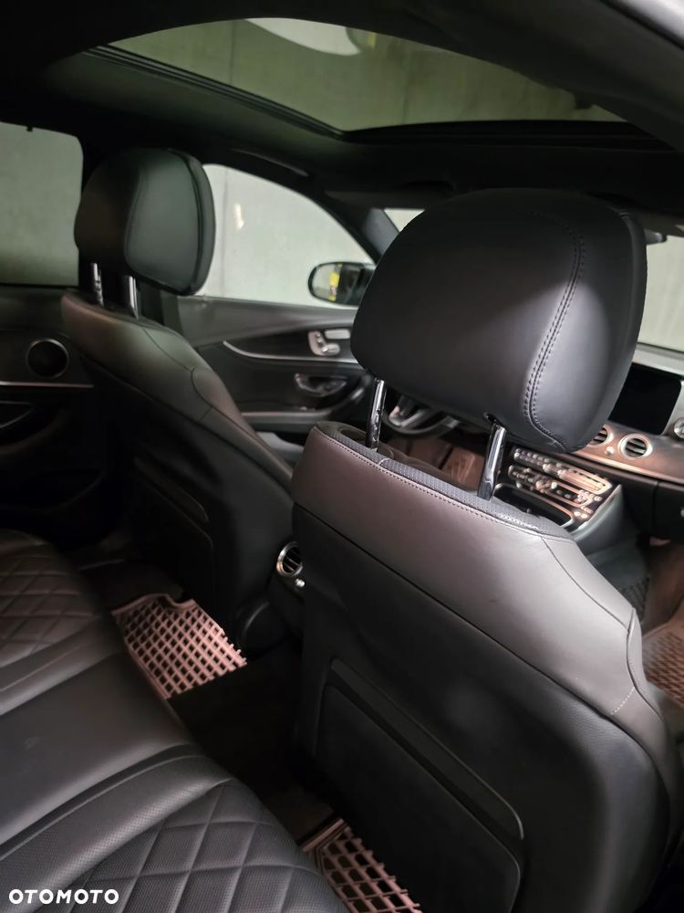 Mercedes-Benz Klasa E 220 d 4-Matic All-Terrain - 6
