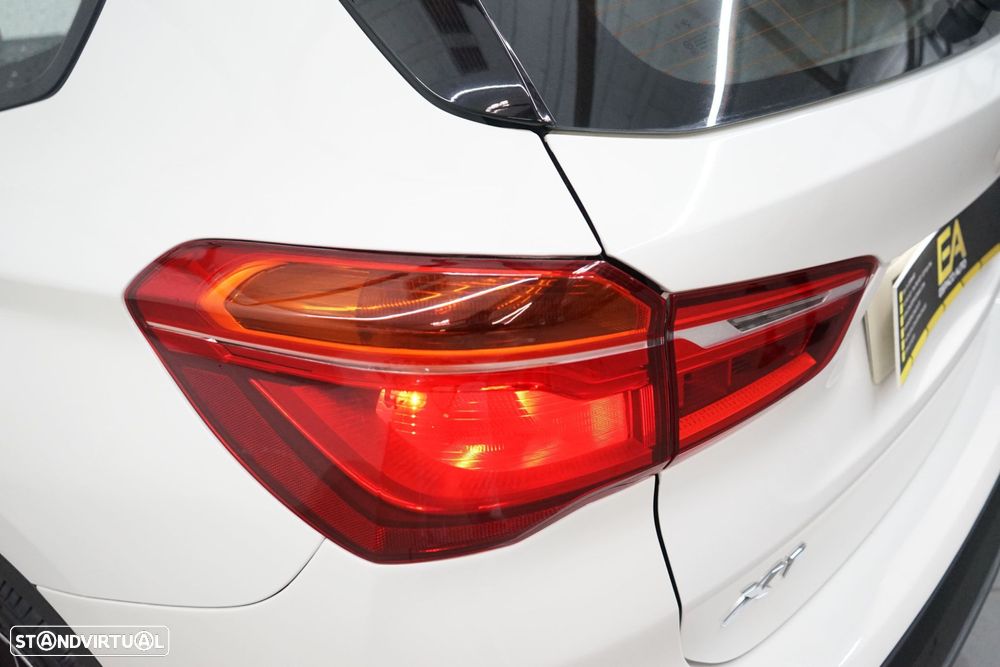 BMW X1 18 d sDrive Advantage - 14