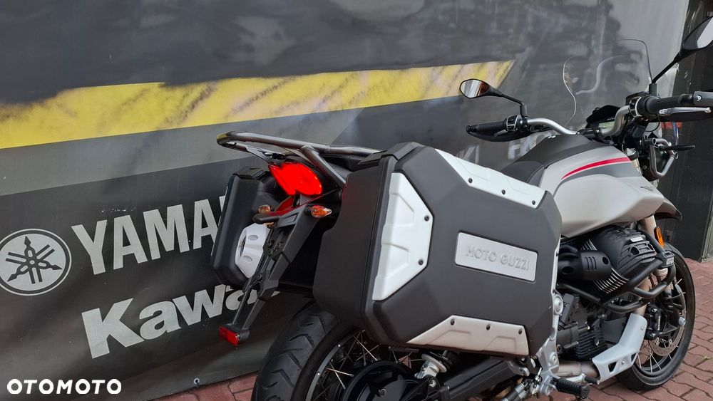 Moto Guzzi V85 - 8