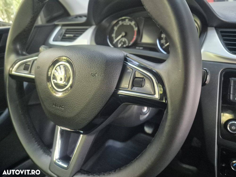 Skoda RAPID 1.0 TSI Style - 8
