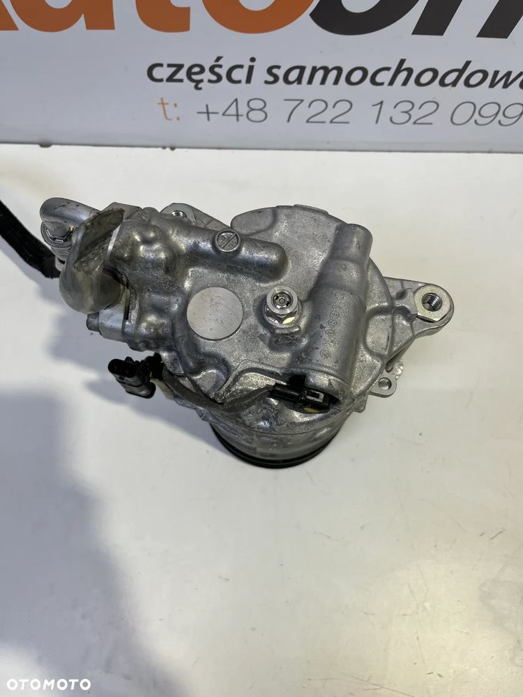 Kompresor Sprężarka klimatyzacji BMW X3 G01 X4 G02 G20 G22 7948805 - 2