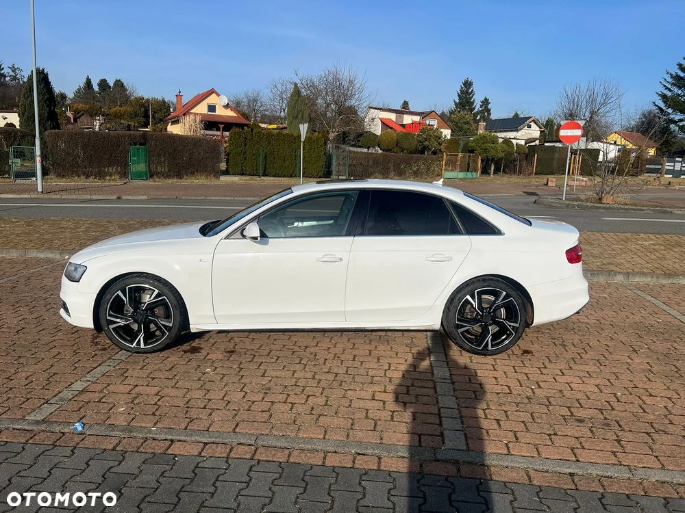 Audi A4 Limousine 2.0 TFSI multitronic S line Sportpaket - 8