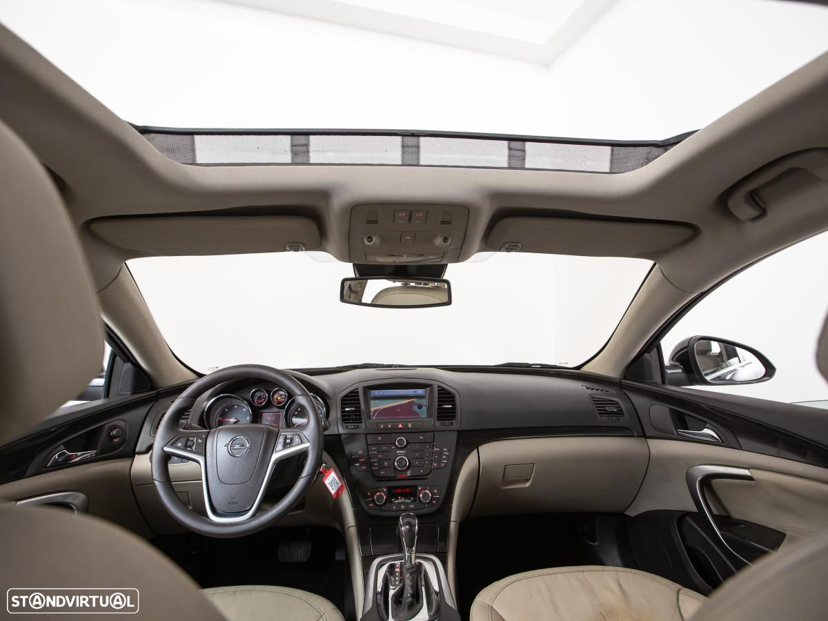 Opel Insignia - 12