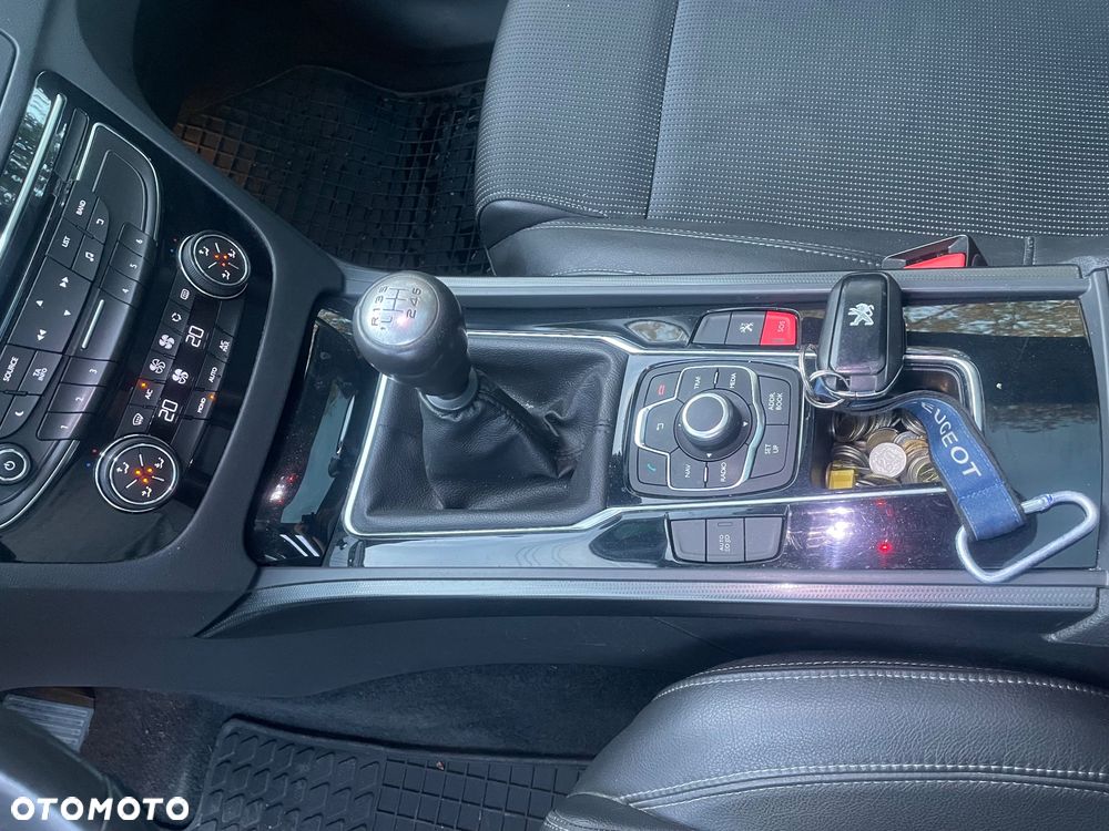 Peugeot 508 HDi FAP 140 Allure - 16