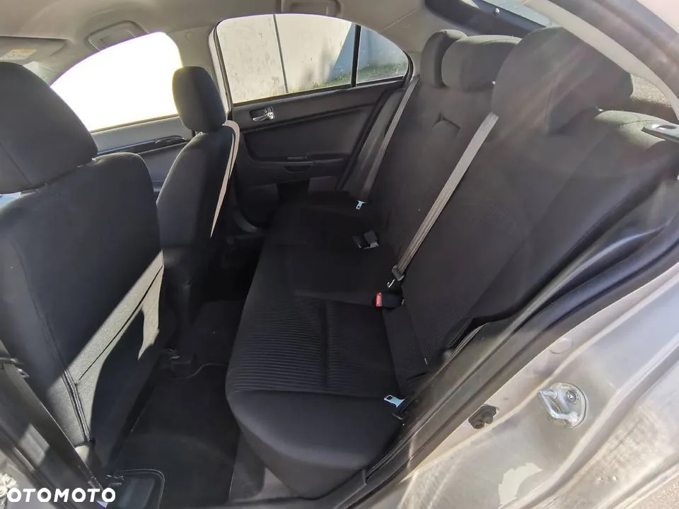 Mitsubishi Lancer 1.8 DI-D+ ClearTec Top - 8
